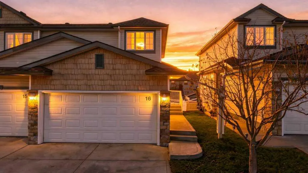 73 Addington Drive #16