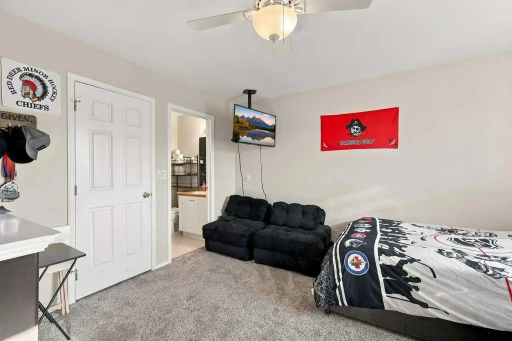 73 Addington Drive #16