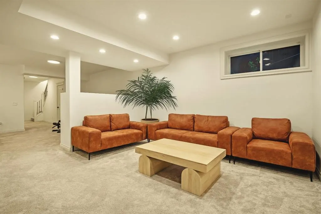 211 Auburn Sound Circle SE