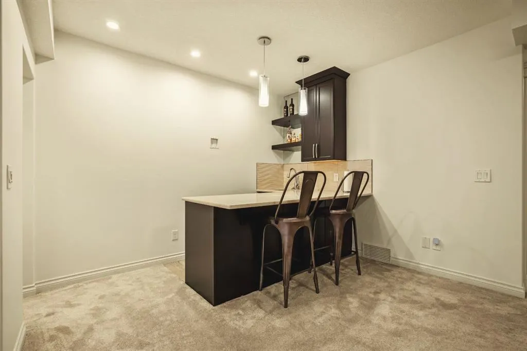 211 Auburn Sound Circle SE