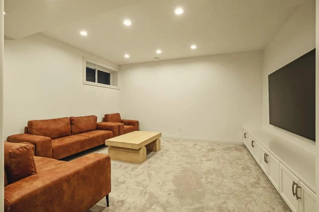 211 Auburn Sound Circle SE