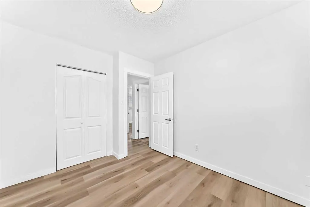 2016 46 Street SE
