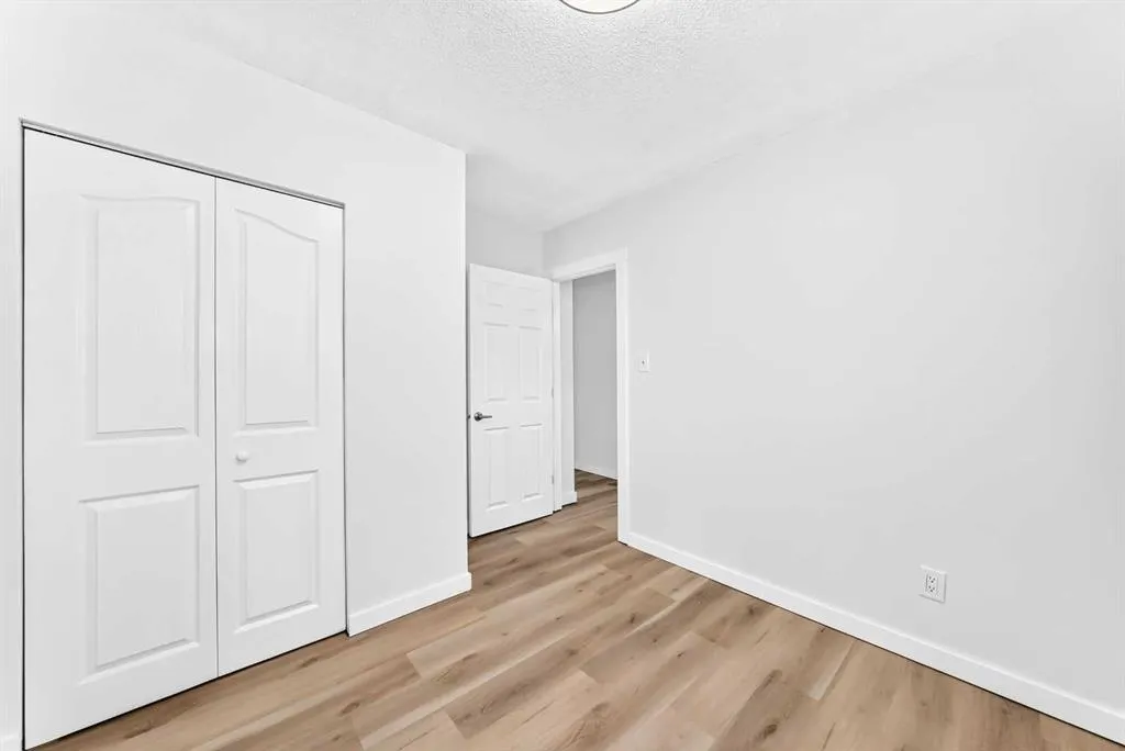 2016 46 Street SE