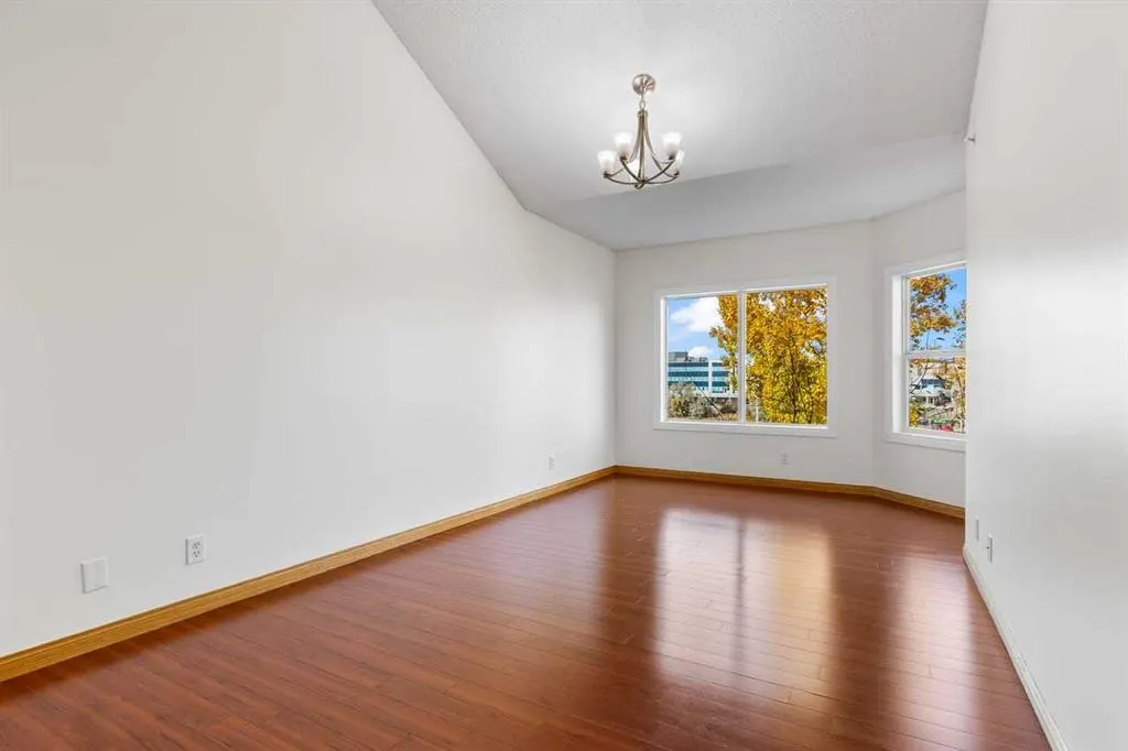 1920 14 Avenue NE #314