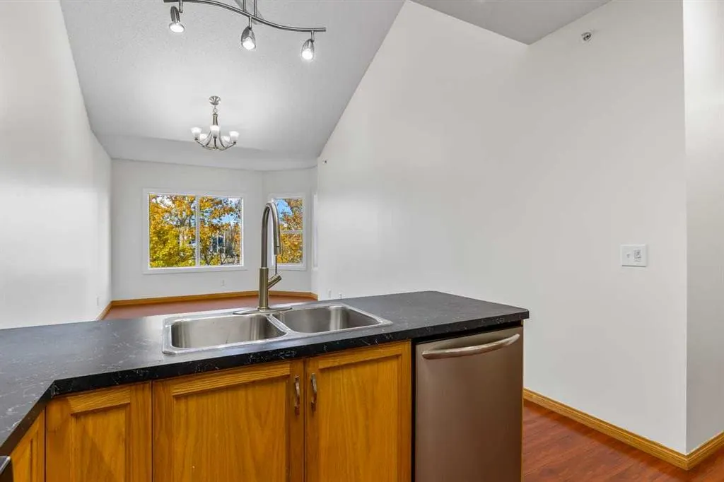 1920 14 Avenue NE #314