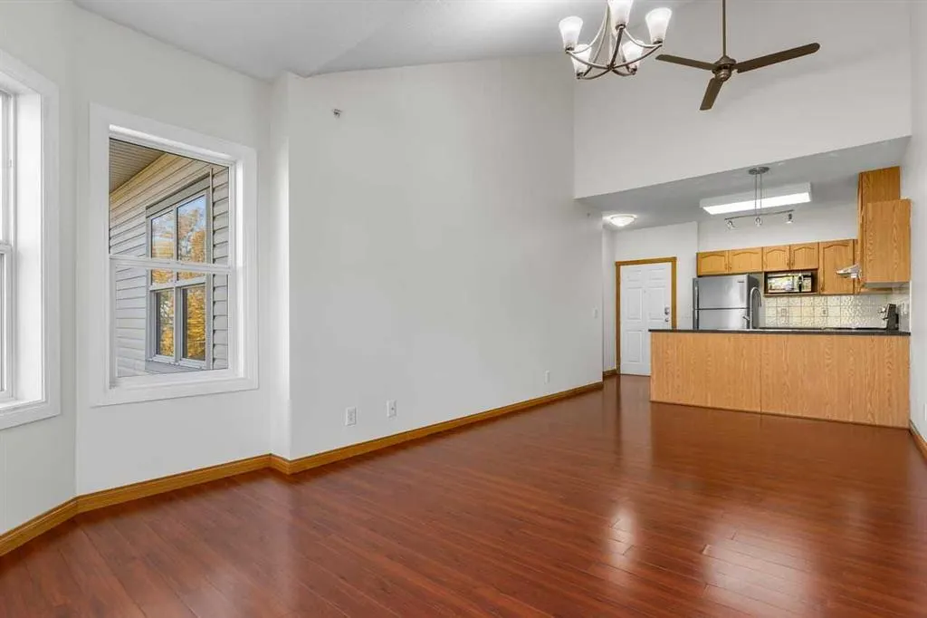 1920 14 Avenue NE #314