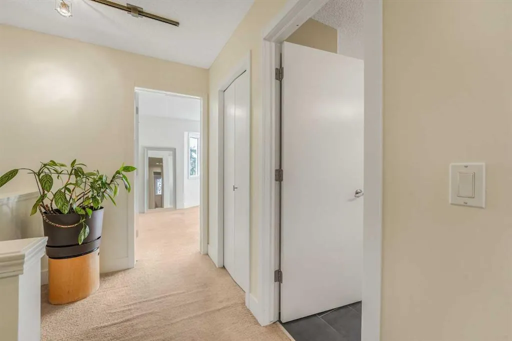 555 Killarney Glen Court SW
