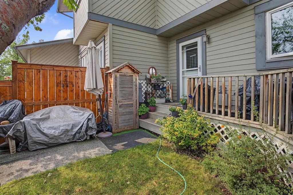 12 Templewood Drive NE #52