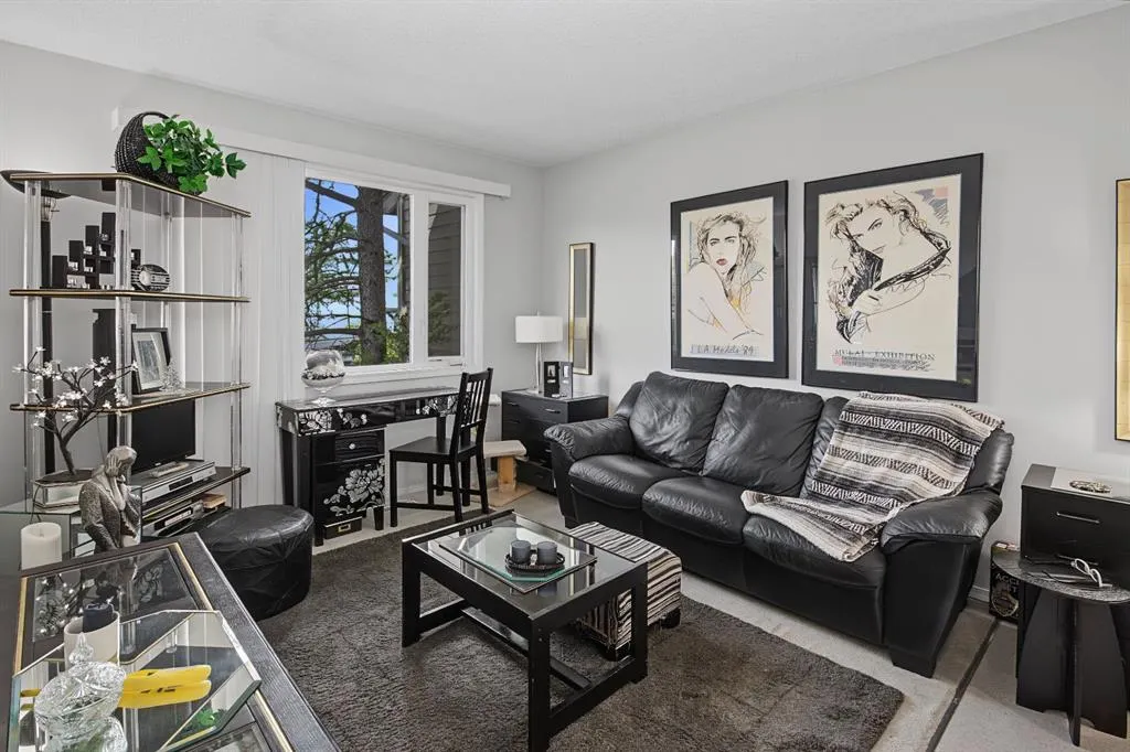 12 Templewood Drive NE #52