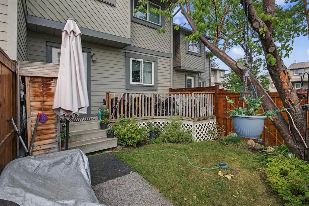 12 Templewood Drive NE #52
