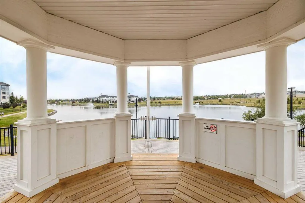 31 Country Village Manor NE #4301