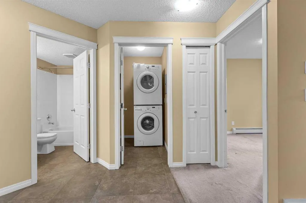 20 Country Hills View NW #201