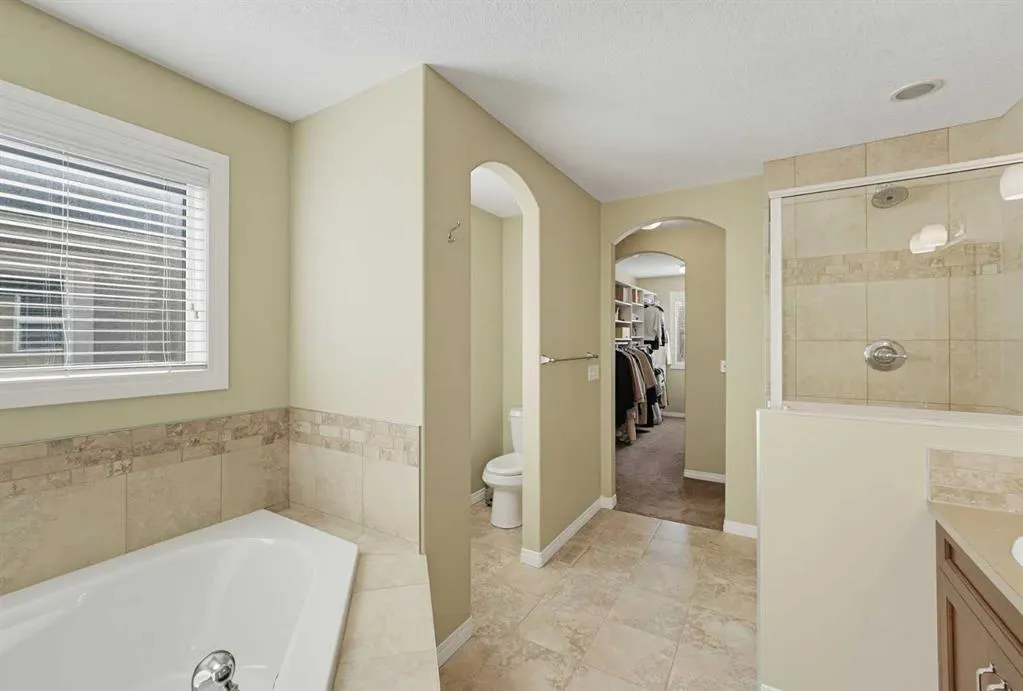 222 Elgin Estates Park SE