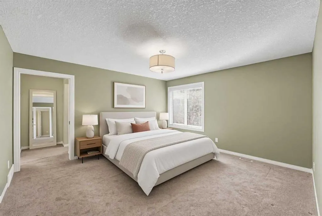 222 Elgin Estates Park SE