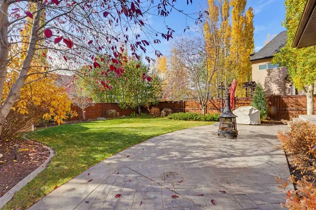 222 Elgin Estates Park SE