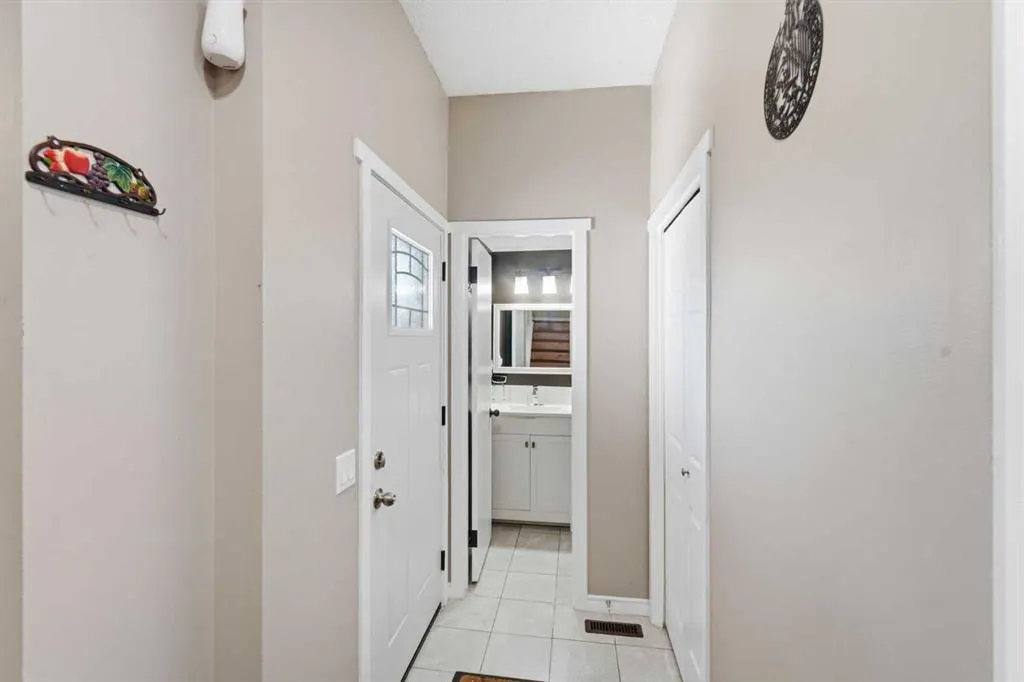 227 Abalone Place NE