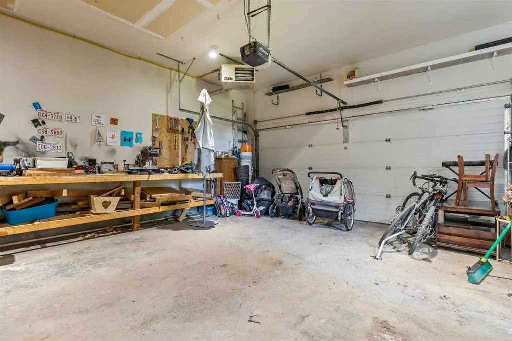 6 Strathford Place
