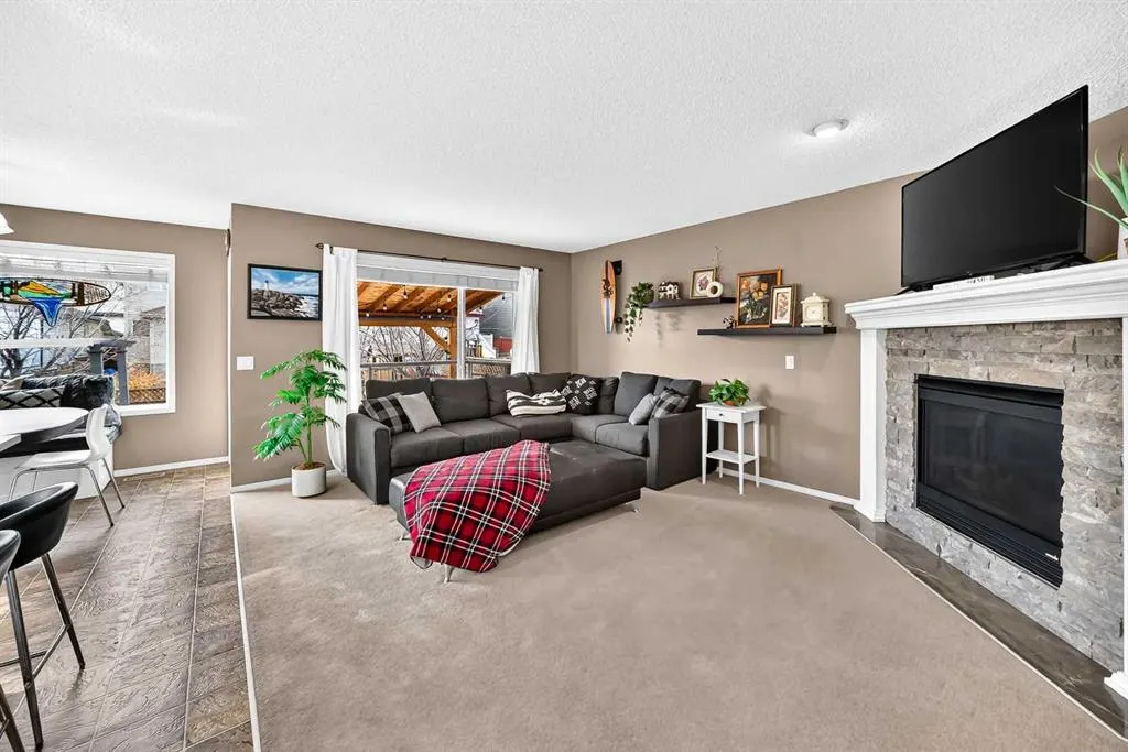 165 Covehaven Gardens NE