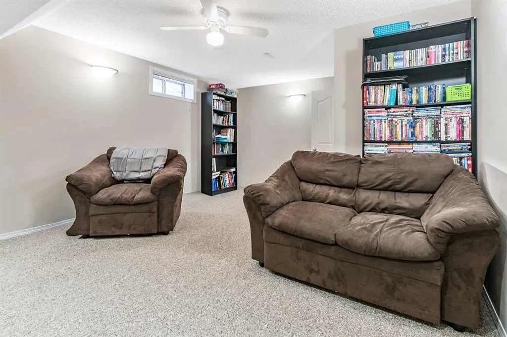 156 Canoe Drive SW #27