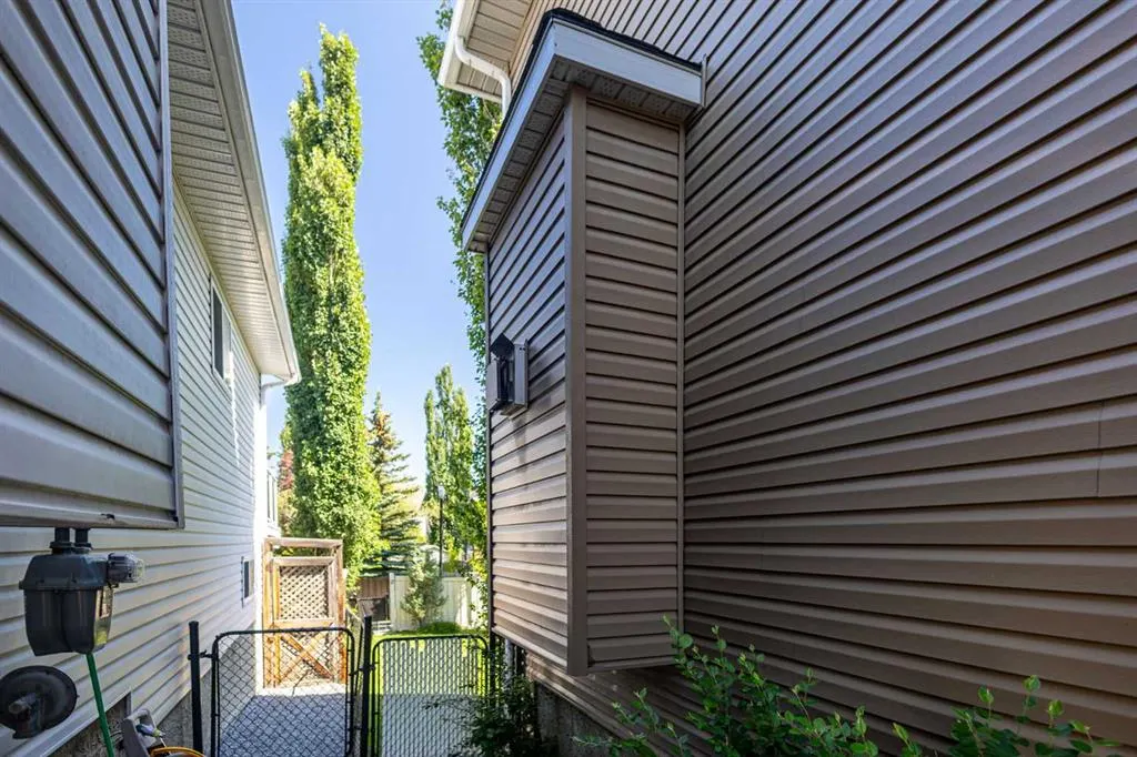 151 Citadel Close NW