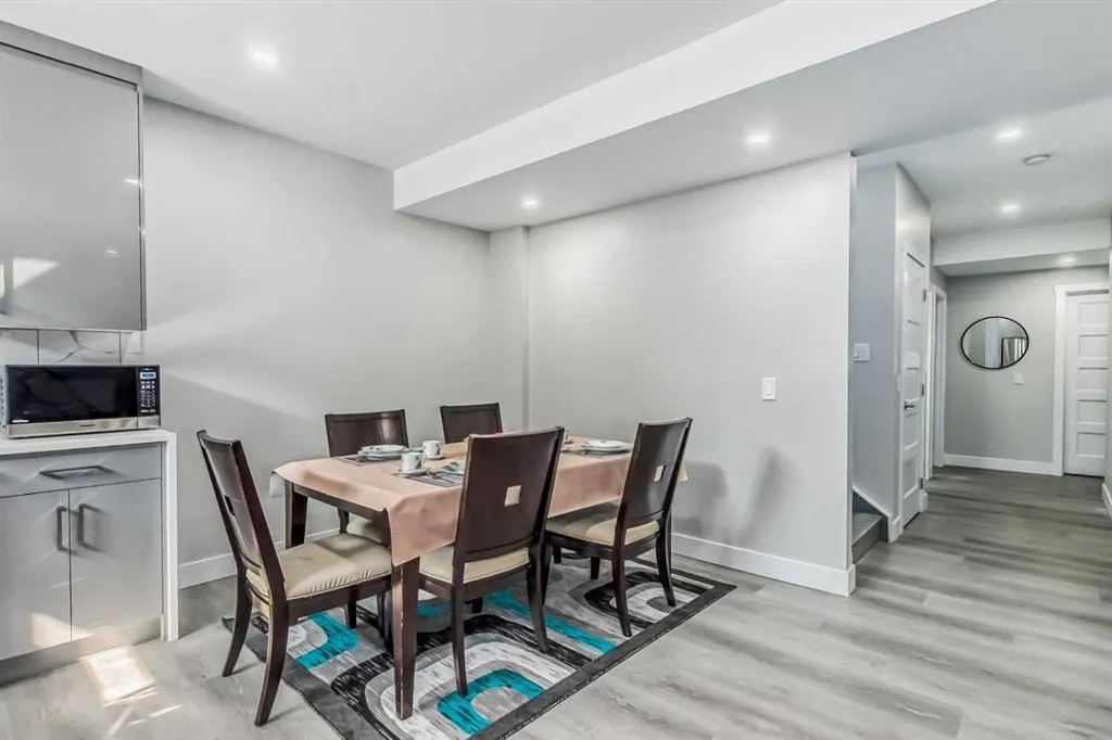 168 Evansfield Close NW