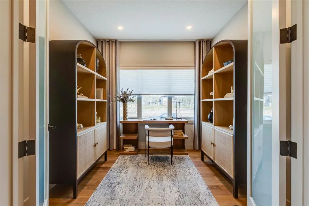 408 Legacy Circle SE