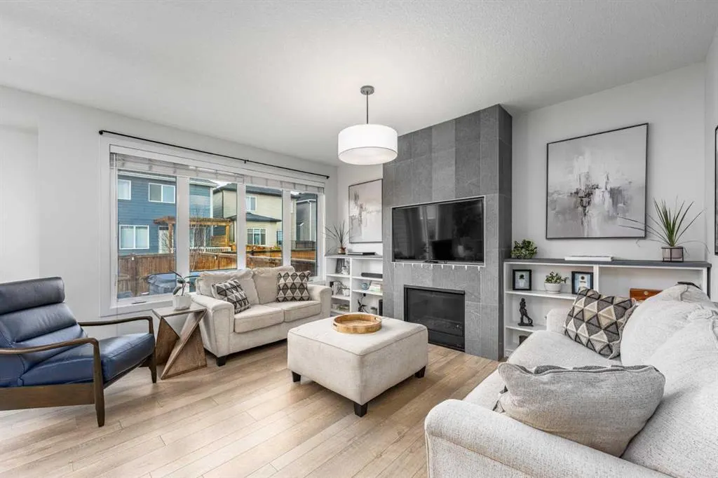 170 Legacy Glen Way SE