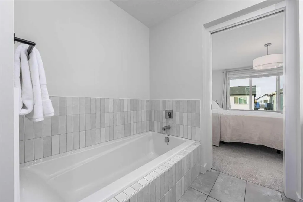170 Legacy Glen Way SE