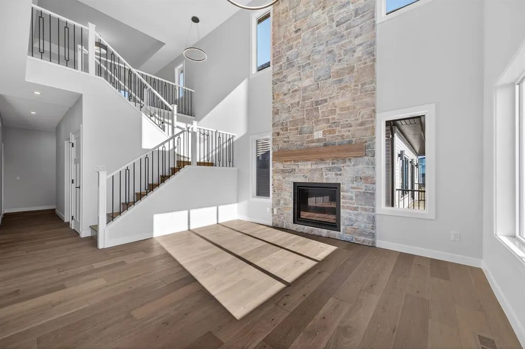 709 Dawson Common