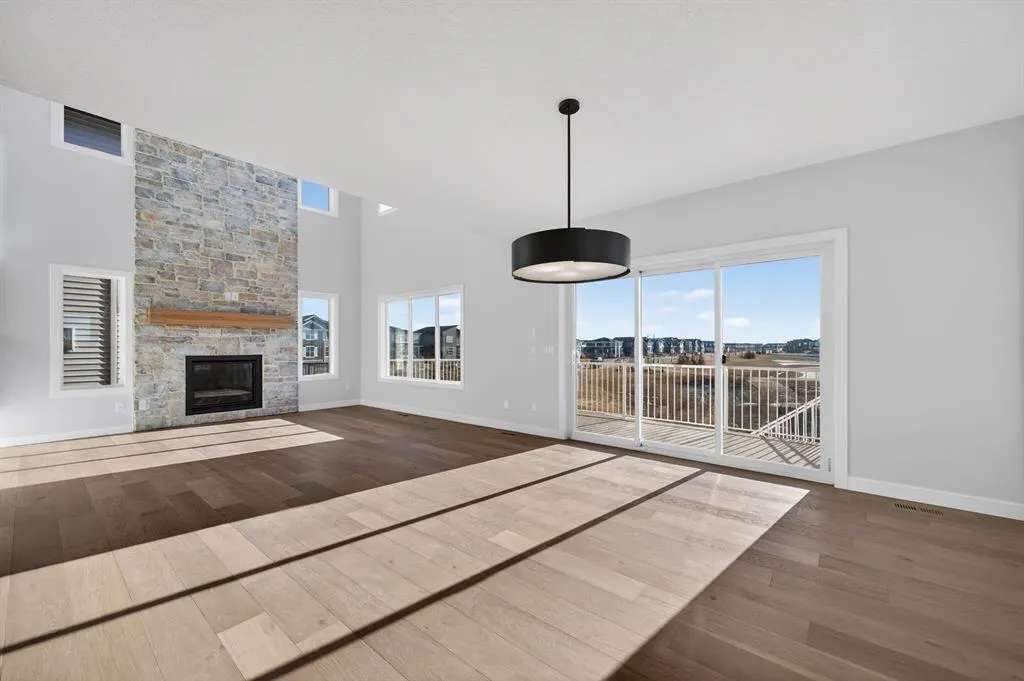 709 Dawson Common