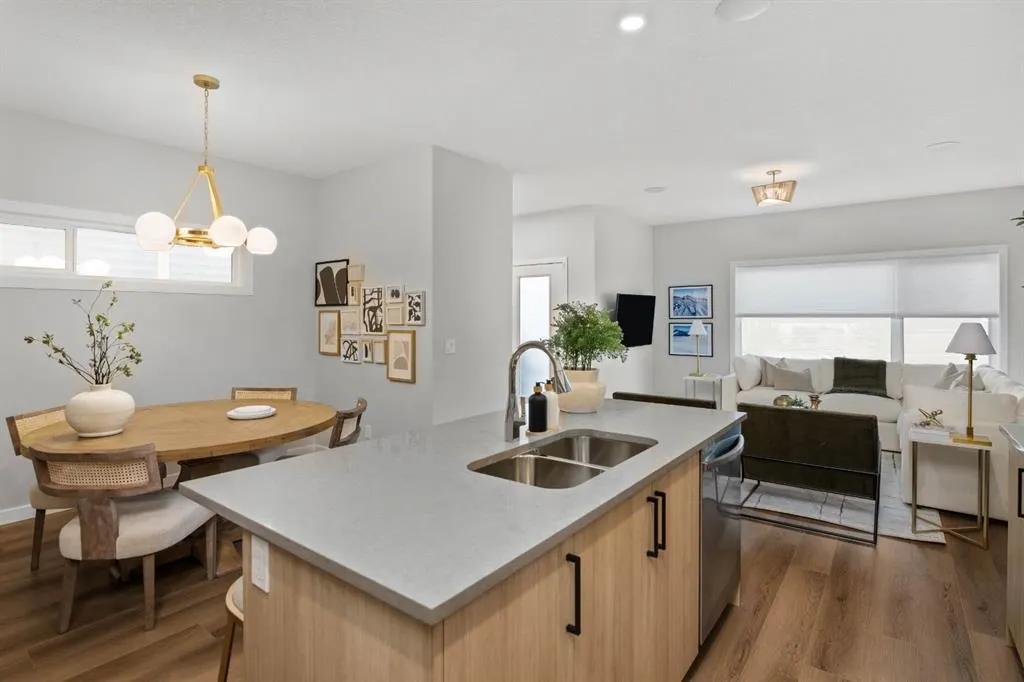 605 Lambeau Link SE
