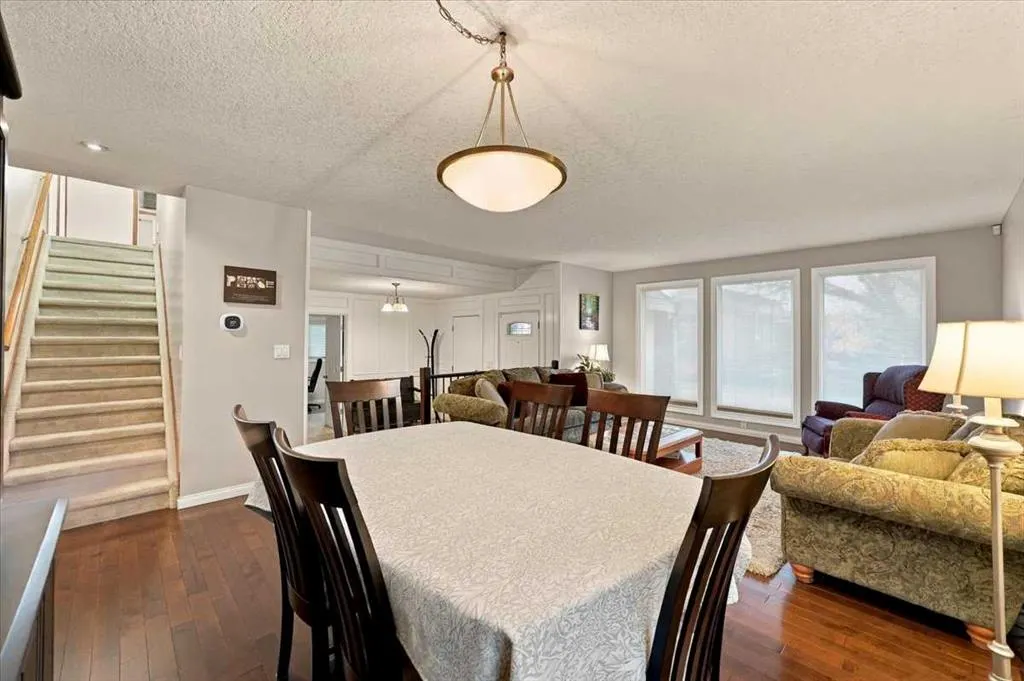 144 Bernard Way NW