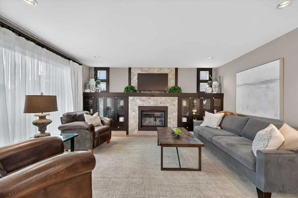20 Hidden Valley Gardens NW