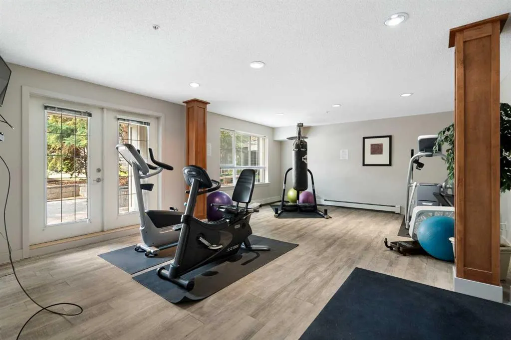 35 Richard Court SW #159