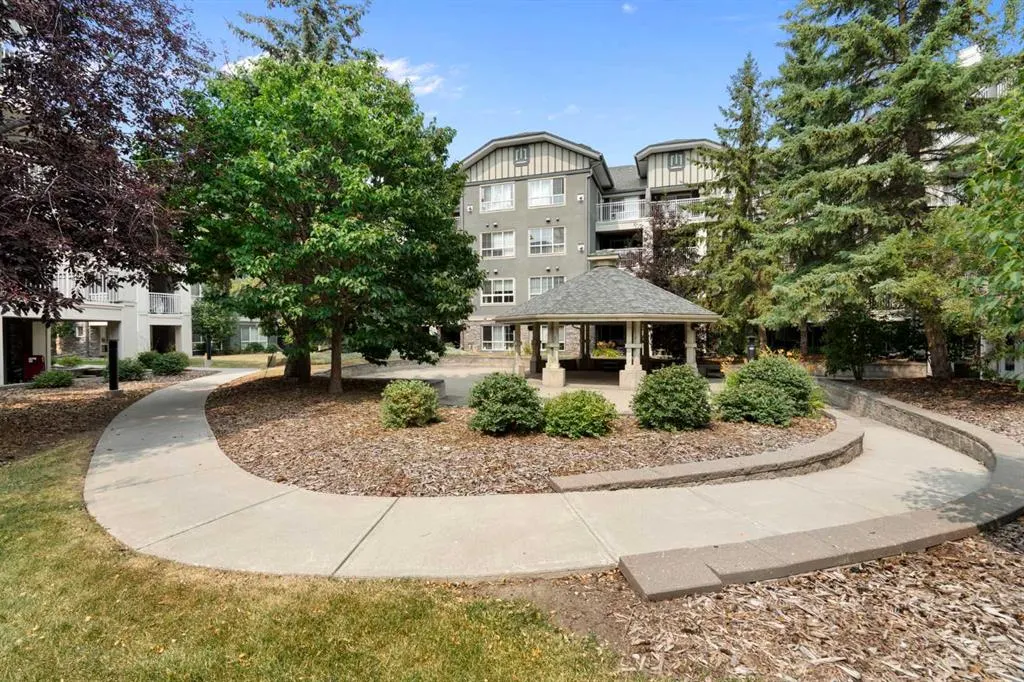 35 Richard Court SW #159