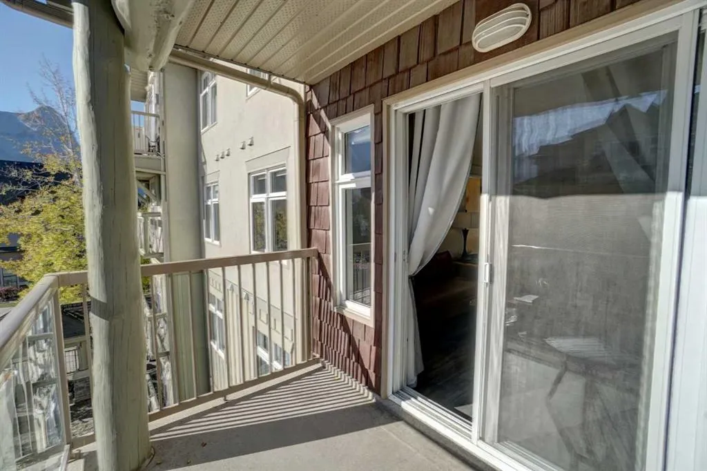 160 Kananaskis Way #307