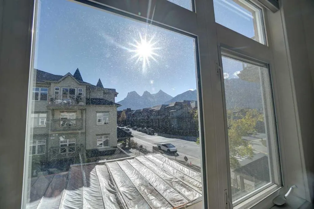 160 Kananaskis Way #307