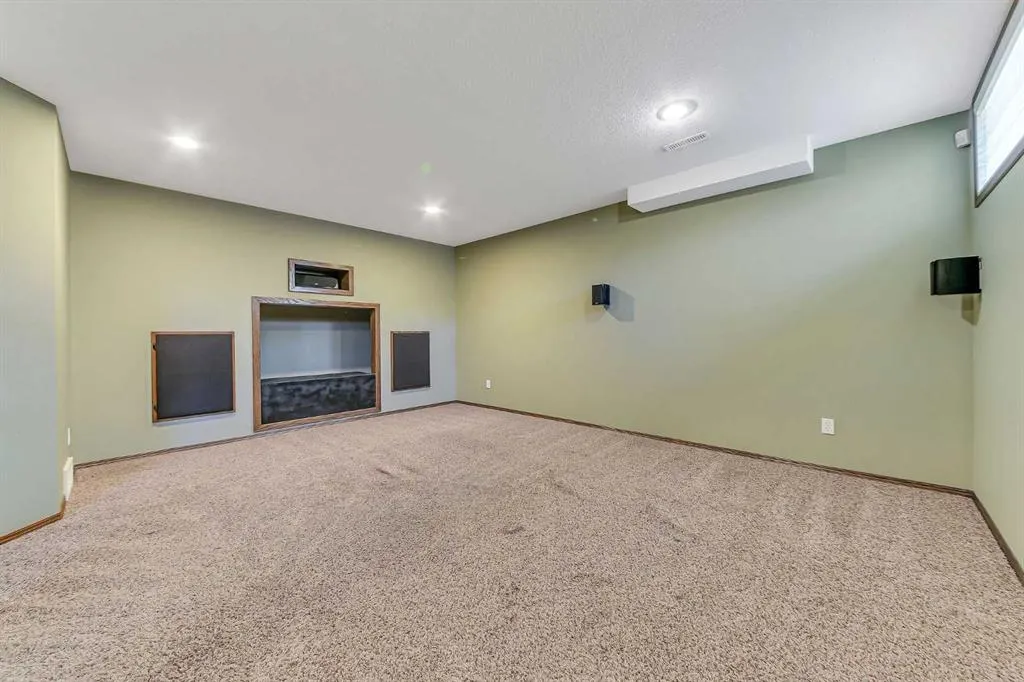 61 Lanterman Close