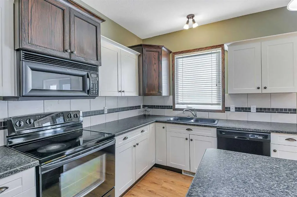 61 Lanterman Close