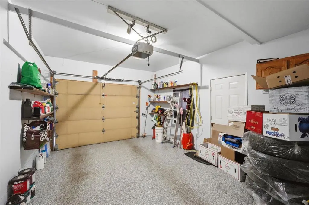 6 College Park Close
