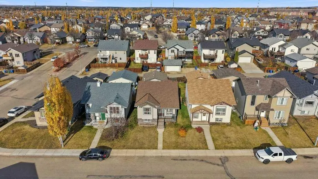 15 Inkster Close