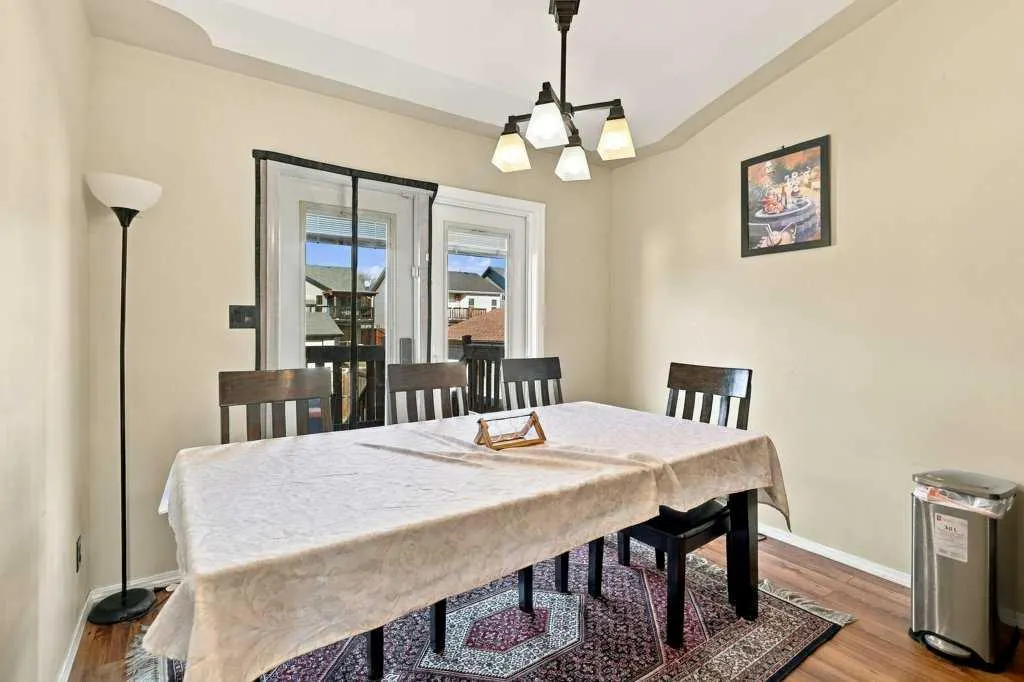 15 Inkster Close