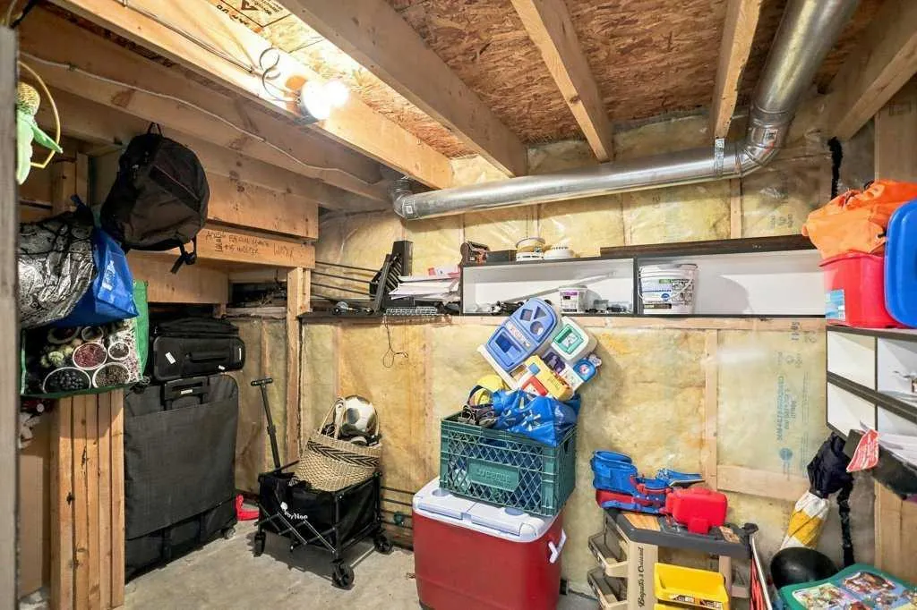 15 Inkster Close