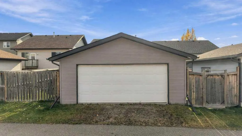 15 Inkster Close