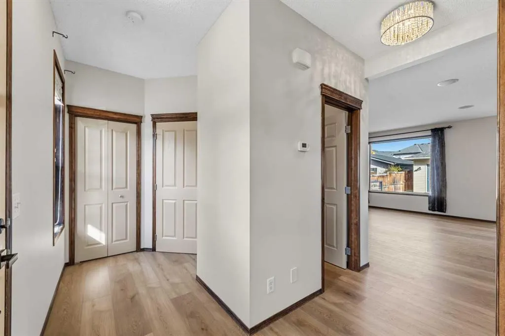195 Elgin Rise SE