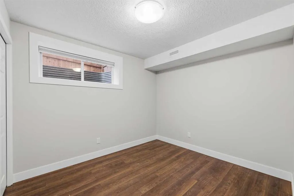 195 Elgin Rise SE