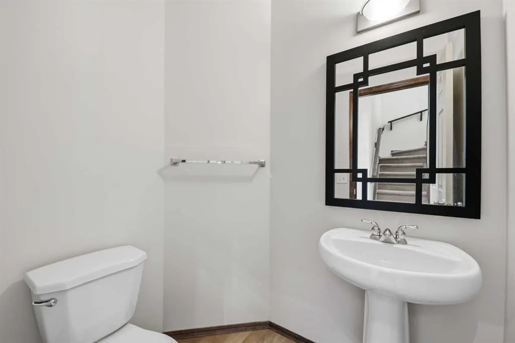 195 Elgin Rise SE
