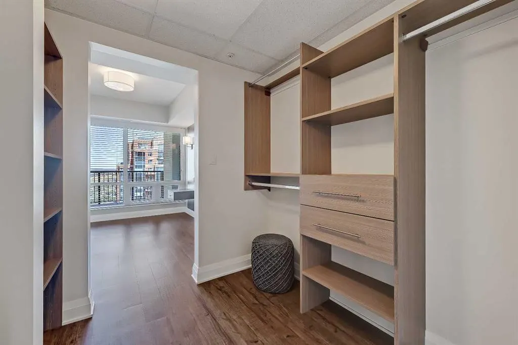 930 6 Avenue SW #2304
