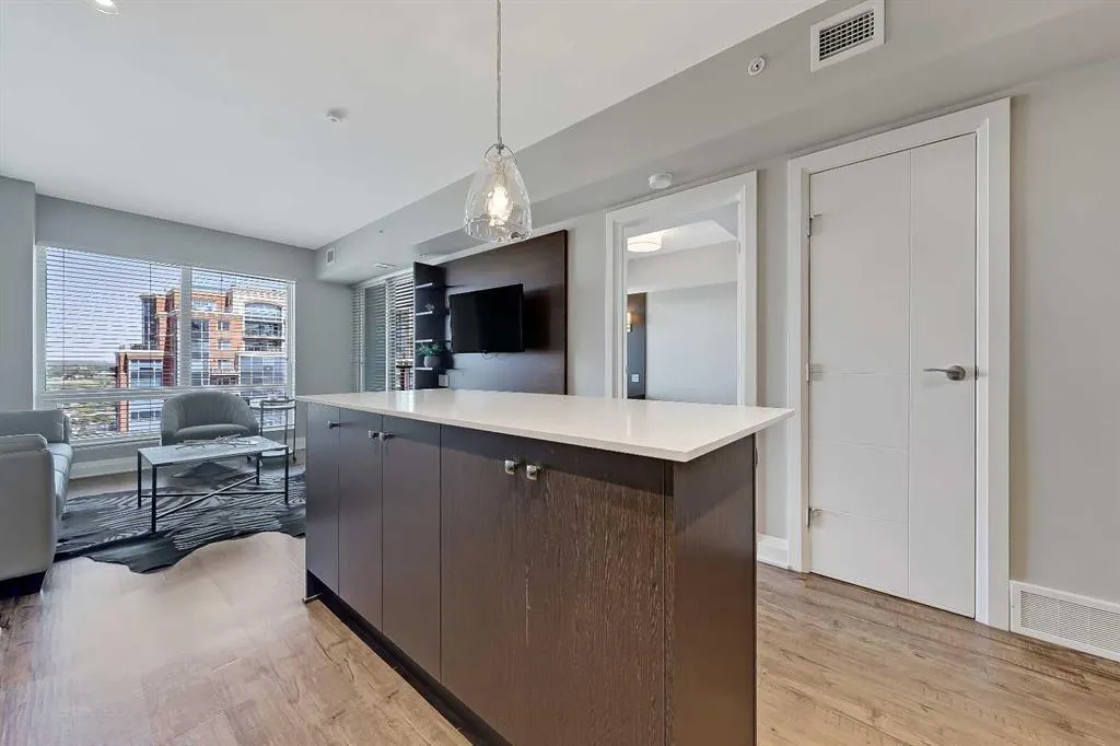 930 6 Avenue SW #2304