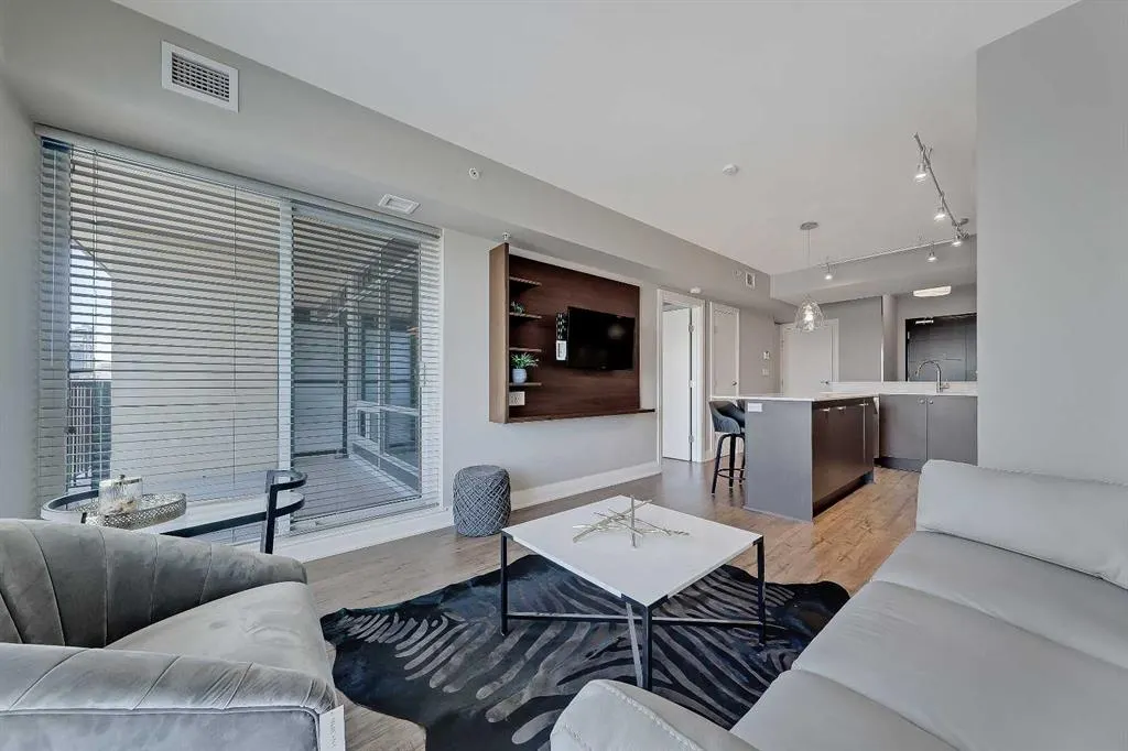 930 6 Avenue SW #2304